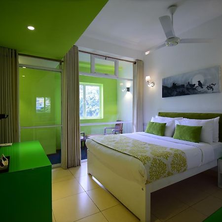 Thilhara Days Inn Коломбо Екстер'єр фото
