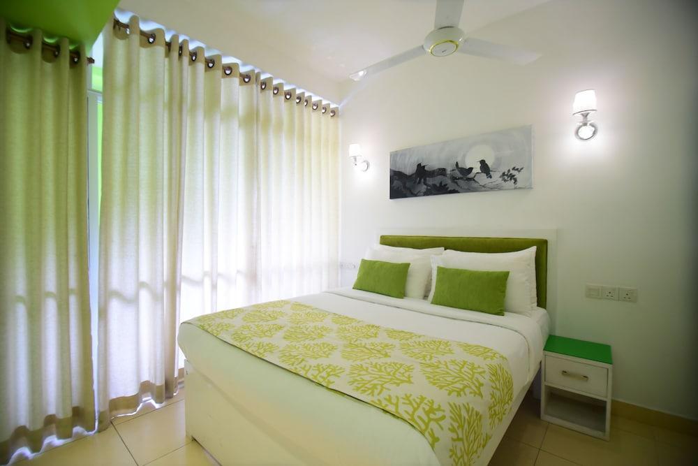 Thilhara Days Inn Коломбо Екстер'єр фото