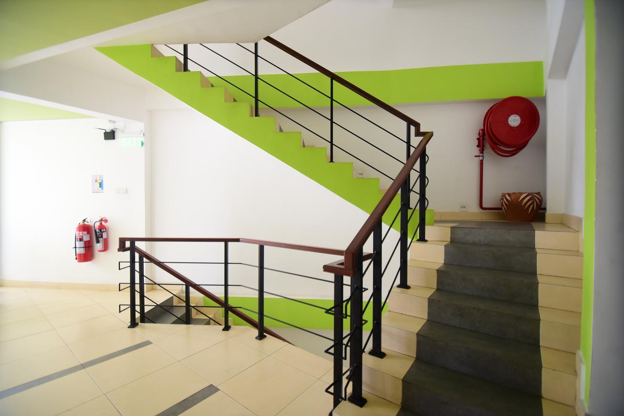 Thilhara Days Inn Коломбо Екстер'єр фото