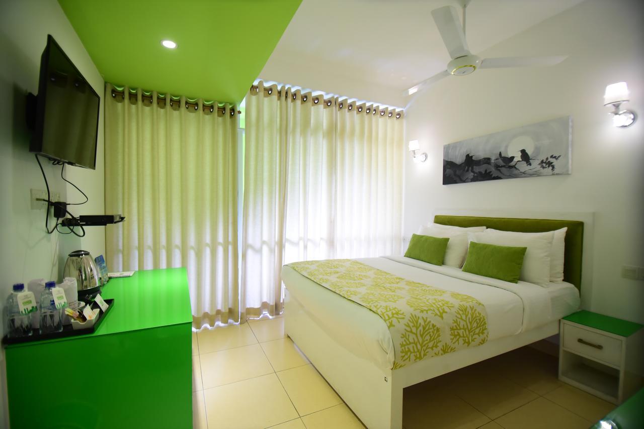Thilhara Days Inn Коломбо Екстер'єр фото