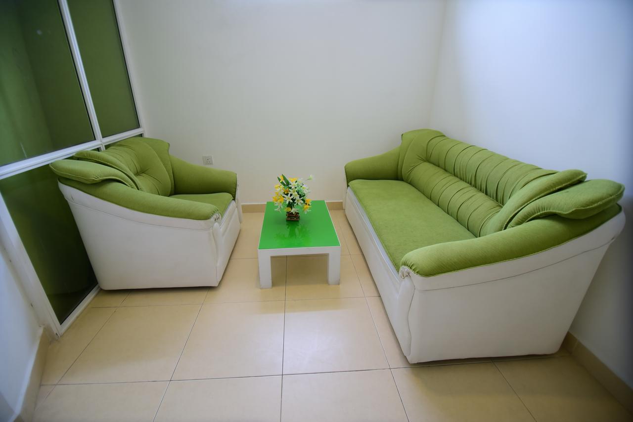 Thilhara Days Inn Коломбо Екстер'єр фото