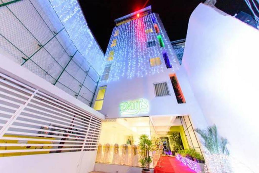 Thilhara Days Inn Коломбо Екстер'єр фото