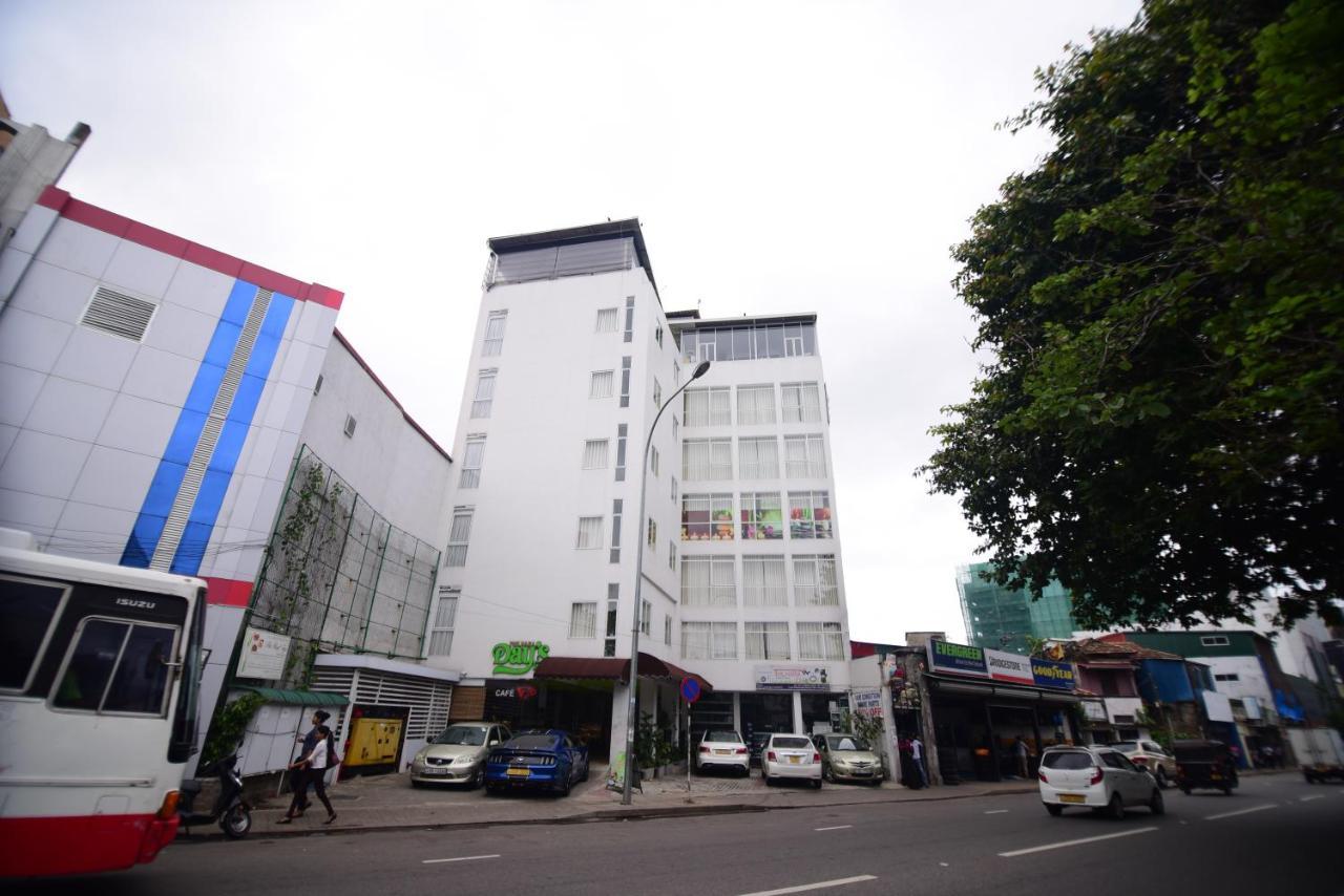 Thilhara Days Inn Коломбо Екстер'єр фото