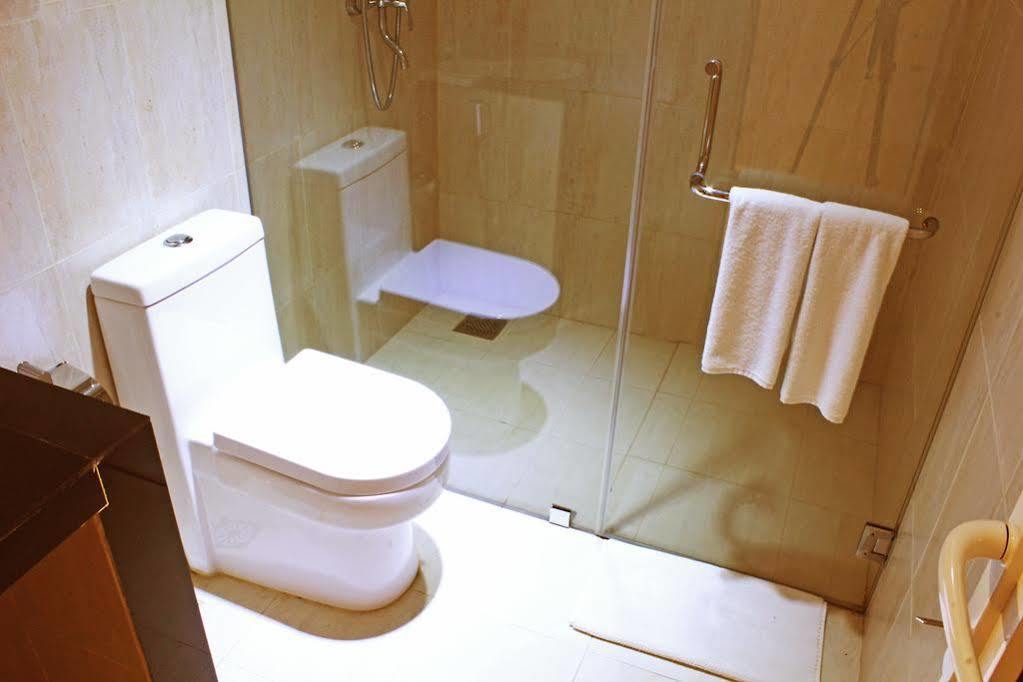 Thilhara Days Inn Коломбо Екстер'єр фото